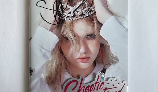 JEON SOMI SIGNED 2ND EP ALBUM 'CHAOTIC & CONFUSED' (CHAOTIC VER.)